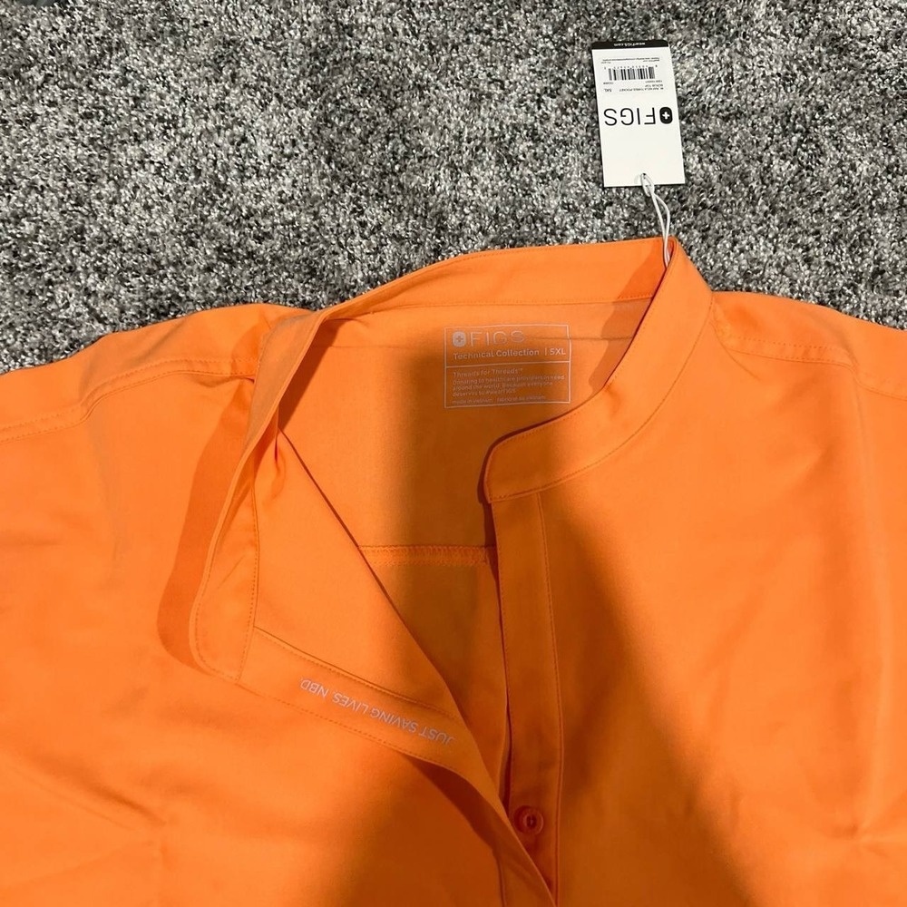 FIGS Rafaela Three Pocket Scrub Top Women's Orange 4XL - Picture 4 of 4